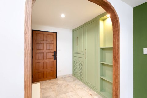Condominio de 3 dormitorios en Bangkok, Tailandia № 209669 - foto 8