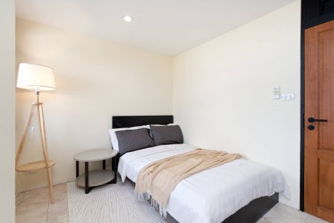 Condominio de 3 dormitorios en Bangkok, Tailandia № 209669 - foto 15