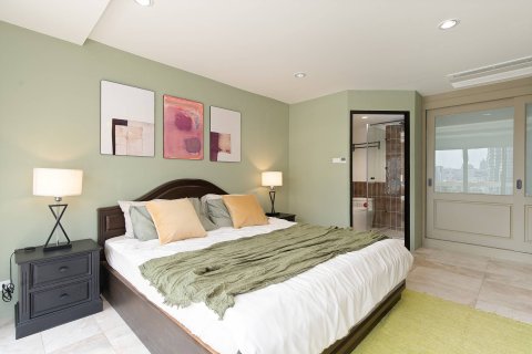 Condominio de 3 dormitorios en Bangkok, Tailandia № 209669 - foto 10