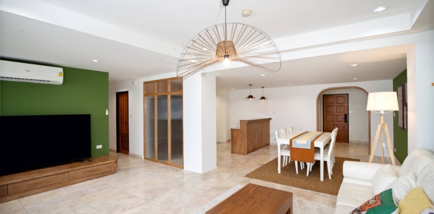 Condominio de 3 dormitorios en Bangkok, Tailandia № 209669