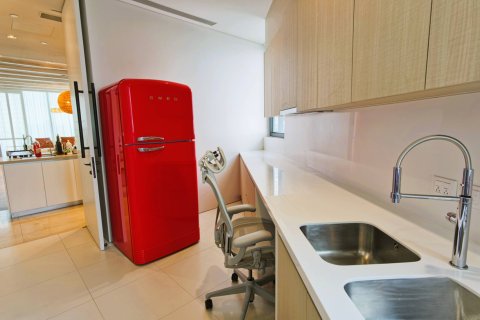 Ático de 3 dormitorios en Bangkok, Tailandia № 209666 - foto 14