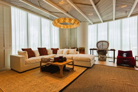Ático de 3 dormitorios en Bangkok, Tailandia № 209666 - foto 6
