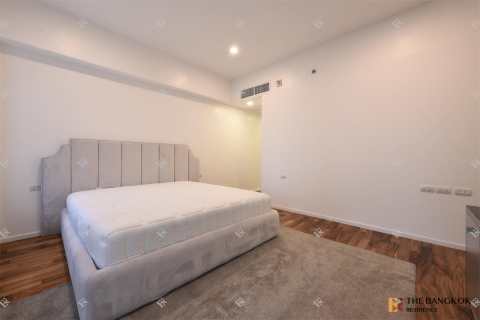 Condo in Bangkok, Thailand, 2 bedrooms  № 233195 - photo 9