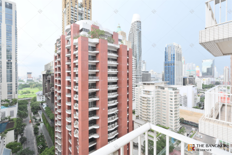 Condo in Bangkok, Thailand, 2 bedrooms  № 233195 - photo 4