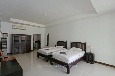 Chalet de 7 dormitorios en Bang Tao, Tailandia № 179869 - foto 9