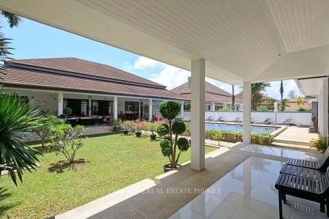 Chalet de 7 dormitorios en Bang Tao, Tailandia № 179869 - foto 10