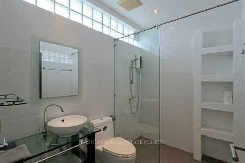 Chalet de 7 dormitorios en Bang Tao, Tailandia № 179869 - foto 19