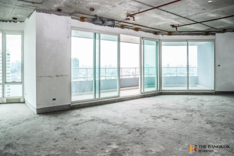 Condo in Bangkok, Thailand, 5 bedrooms  № 188111
