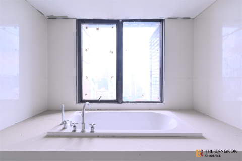 Condominio de 4 dormitorios en Bangkok, Tailandia № 185122 - foto 2