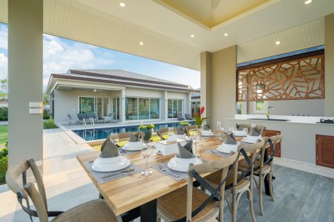Haus in Bang Tao, Thailand 4 Schlafzimmer № 3652 - Foto 9