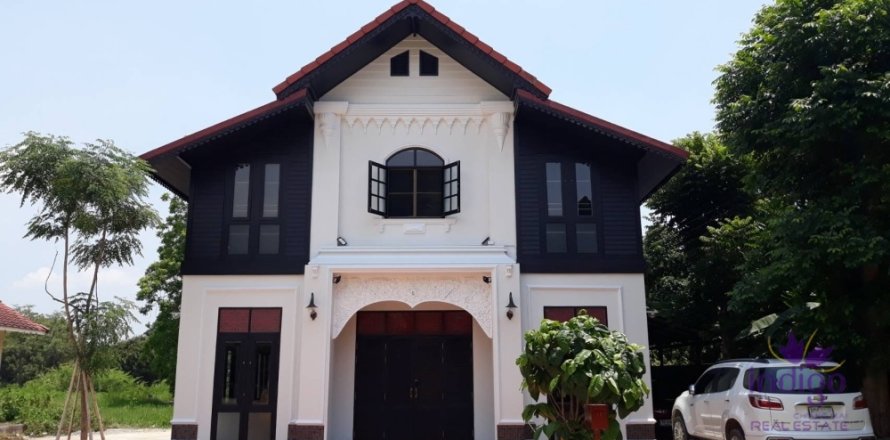 Casa de 3 dormitorios en Hang Dong, Tailandia № 160182