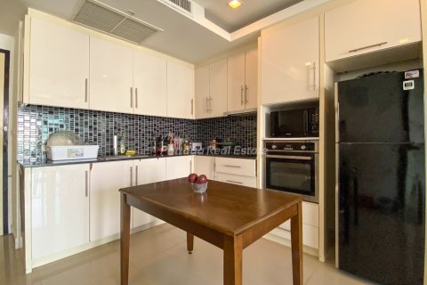 Condominio de 2 dormitorios en Bang Lamung, Tailandia № 160179 - foto 2