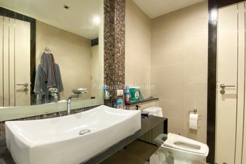 Condominio de 2 dormitorios en Bang Lamung, Tailandia № 160179 - foto 14
