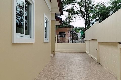 Casa de 3 dormitorios en Pattaya, Tailandia № 205455 - foto 17