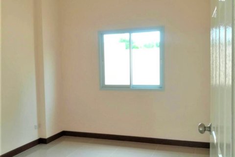 Casa de 3 dormitorios en Pattaya, Tailandia № 205455 - foto 12