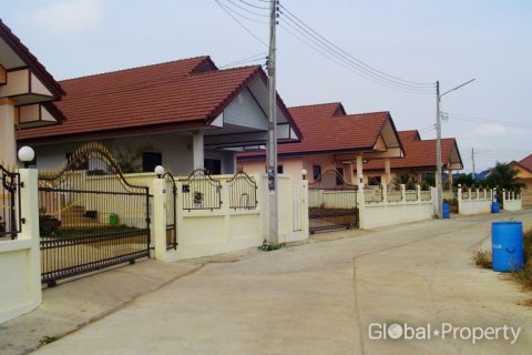 Casa de 3 dormitorios en Pattaya, Tailandia № 205455 - foto 18