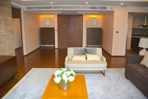Condominio de 3 dormitorios en Bangkok, Tailandia № 66473 - foto 4