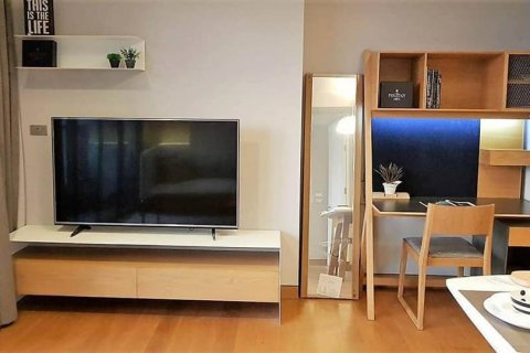 Condo in Bangkok, Thailand, 2 bedrooms  № 66474 - photo 2