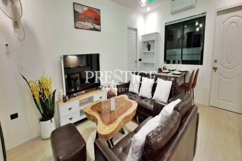 House in Pattaya, Thailand 6 bedrooms № 198550 - photo 3