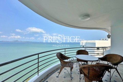 Condo à Pattaya, Thaïlande, 4 chambres № 198544 - photo 2