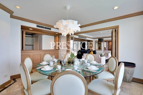 Condo à Pattaya, Thaïlande, 4 chambres № 198544 - photo 9
