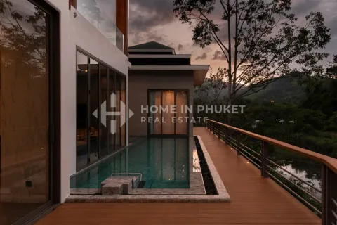 Casa de 5 dormitorios en Phuket, Tailandia № 209541 - foto 2