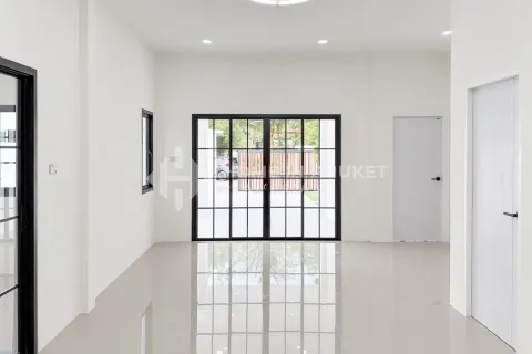 Casa de 3 dormitorios en Phuket, Tailandia № 209542 - foto 4