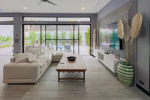 Casa de 4 dormitorios en Rawai, Tailandia № 209544 - foto 5