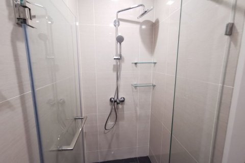 Condominio de 1 dormitorio en Bangkok, Tailandia № 143702 - foto 7