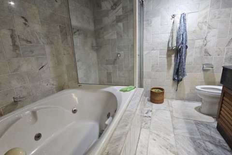 Condo à Bangkok, Thaïlande, 3 chambres  № 201219 - photo 13
