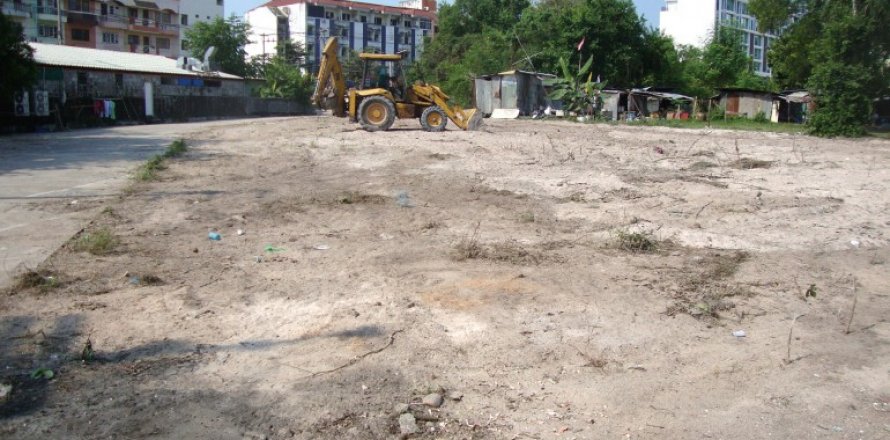 Terreno en Pattaya, Tailandia № 43143