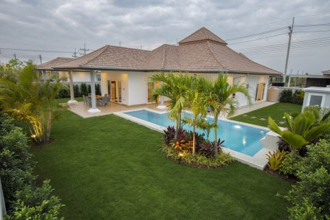 Casa de 3 dormitorios en Hua Hin, Tailandia № 66893 - foto 3