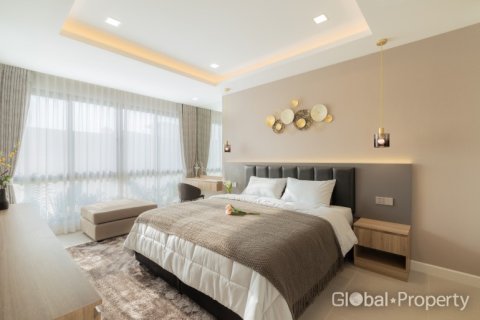 Condominio de 3 dormitorios en Pattaya, Tailandia № 116788 - foto 22