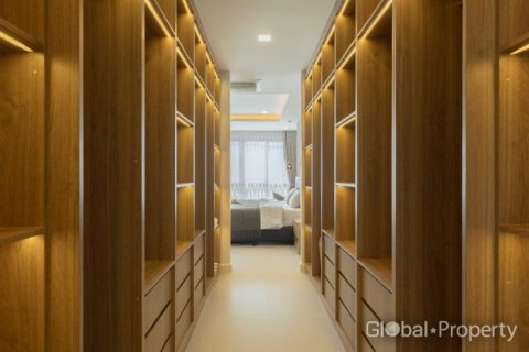 Condominio de 3 dormitorios en Pattaya, Tailandia № 116788 - foto 24