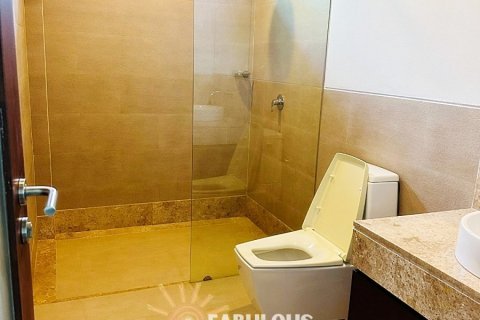 Chalet de 3 dormitorios en Bang Tao, Tailandia № 179299 - foto 8