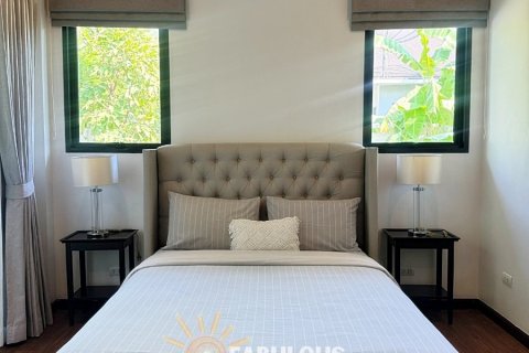 Chalet de 3 dormitorios en Bang Tao, Tailandia № 179299 - foto 4