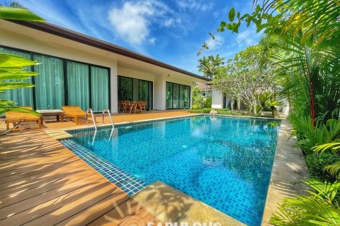 Chalet de 3 dormitorios en Bang Tao, Tailandia № 179299