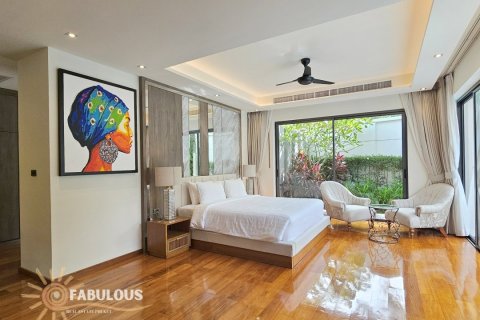 Chalet de 4 dormitorios en Bang Tao, Tailandia № 179296 - foto 17