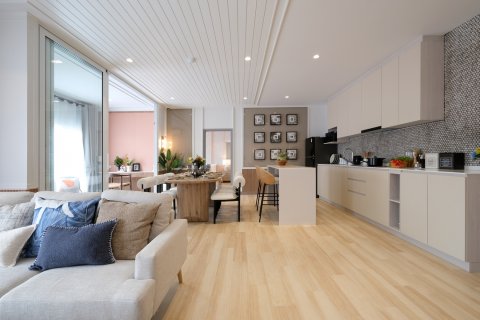 Apartamento de 4 habitaciones en Pattaya, Tailandia № 134282 - foto 3