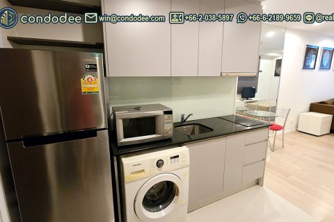 Condominio de 1 dormitorio en Watthana, Bangkok, Tailandia № 201182 - foto 10
