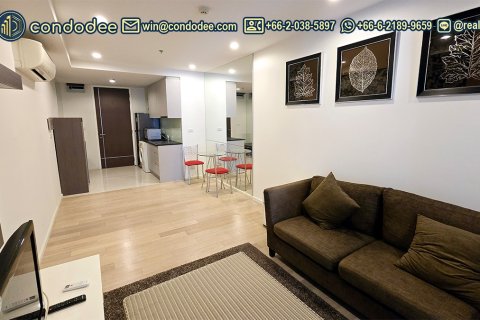 Condominio de 1 dormitorio en Watthana, Bangkok, Tailandia № 201182 - foto 2