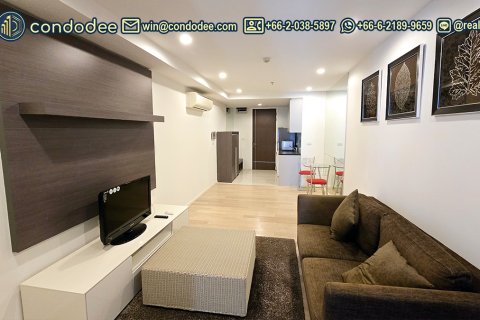 Condominio de 1 dormitorio en Watthana, Bangkok, Tailandia № 201182 - foto 4