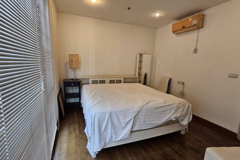 Condo in Watthana, Bangkok, Thailand, 3 bedrooms № 201178 - photo 9
