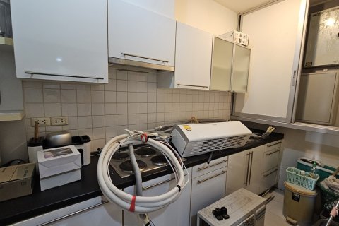 Condo in Watthana, Bangkok, Thailand, 3 bedrooms № 201178 - photo 16