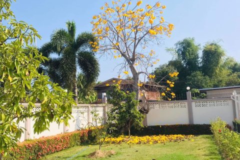 Villa in Udon Thani, Thailand 3 bedrooms № 167533 - photo 25