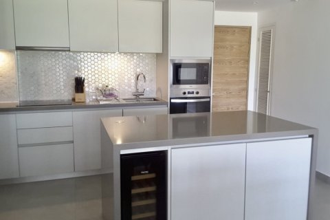 Condominio de 2 dormitorios en Bang Tao, Tailandia № 168178 - foto 3