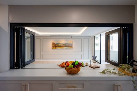 Condominio de 3 dormitorios en Bangkok, Tailandia № 180535 - foto 17