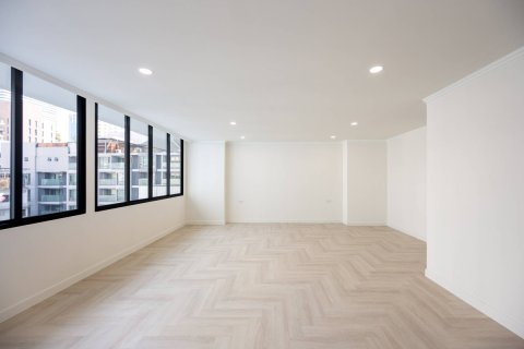Condominio de 3 dormitorios en Bangkok, Tailandia № 180535 - foto 26