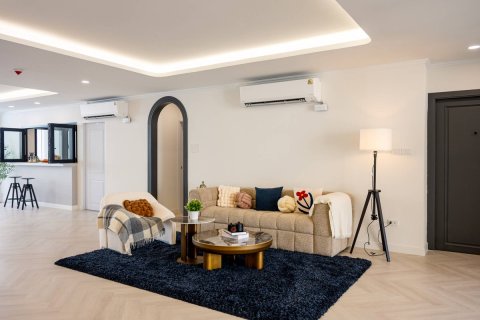 Condominio de 3 dormitorios en Bangkok, Tailandia № 180535 - foto 9