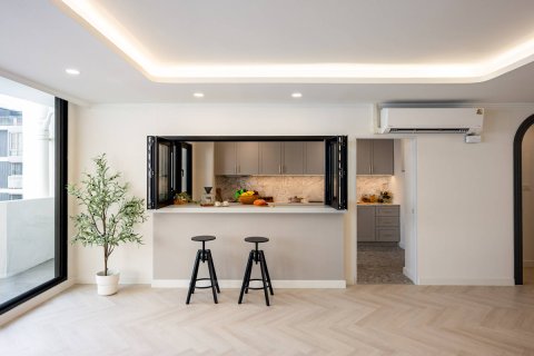 Condominio de 3 dormitorios en Bangkok, Tailandia № 180535 - foto 11